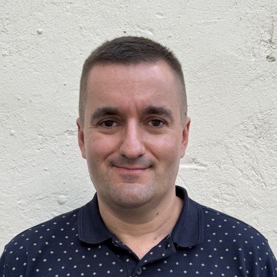 Начальник отдела продаж Пужило Владимир